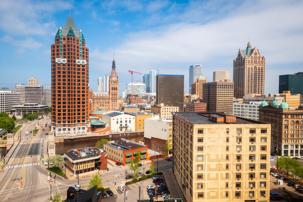 milwaukee buildings on daylight view